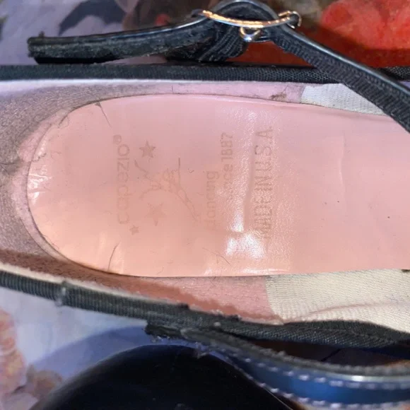 Capezio tap shoes/heels - Picture 3 of 4